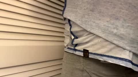 Snapshot of shortbelly69 chatting on November 5, 8:47 am shortbelly69 online show from November 5, 8:47 am