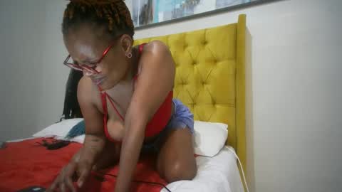 shotofmocha online show from October 20, 8:31 pm