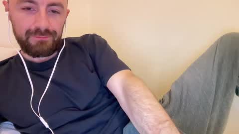 Snapshot of show_jizzness chatting on February 13, 6:48 pm show_jizzness online show from February 13, 6:48 pm