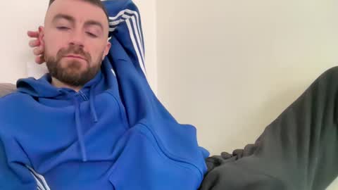 Snapshot of show_jizzness chatting on February 22, 2:30 pm show_jizzness online show from February 22, 2:30 pm