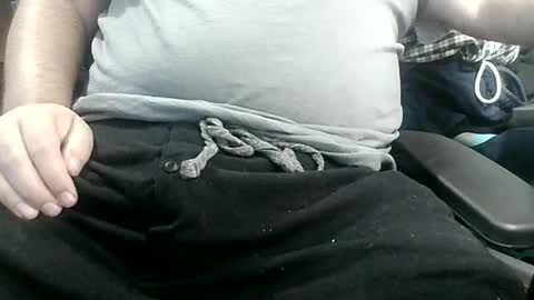 Snapshot of show_off_89 chatting on November 19, 8:31 pm show_off_89 online show from November 19, 8:31 pm