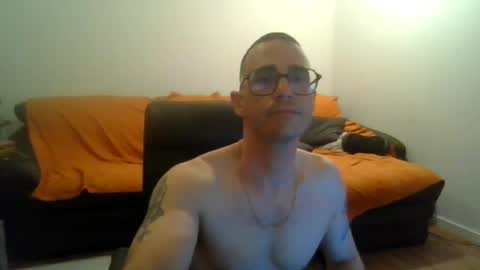 showherenow online show from June 21, 5:37 pm