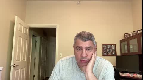 Chicago Guy online show from September 16, 6:42 pm