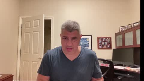 Chicago Guy online show from September 27, 12:15 am