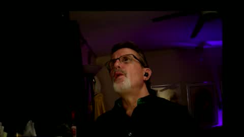 shrewtamer online show from November 18, 4:17 am