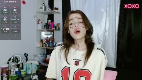 Shun White online show from December 8, 3:32 am