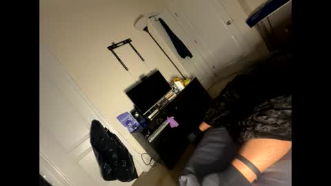 Snapshot of shurthingxx chatting on March 3, 1:09 pm shurthingxx online show from March 3, 1:09 pm