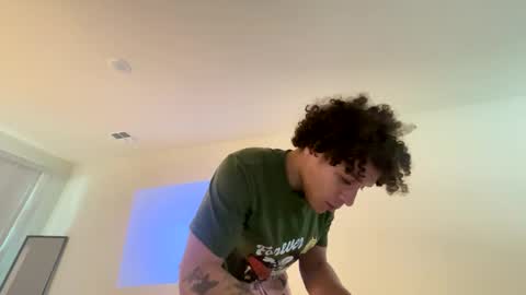 Snapshot of shurthingxx chatting on March 9, 4:44 pm shurthingxx online show from March 9, 4:44 pm