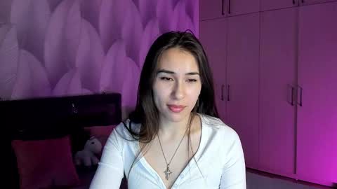 Snapshot of shy_bambiii chatting on February 22, 12:16 am Mika online show from February 22, 12:16 am