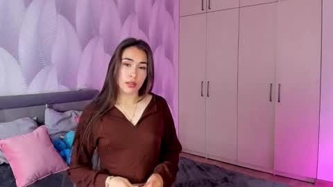 Snapshot of shy_bambiii chatting on September 14, 1:38 am Mika online show from September 14, 1:38 am