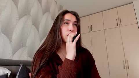 Mika online show from February 16, 3:24 am