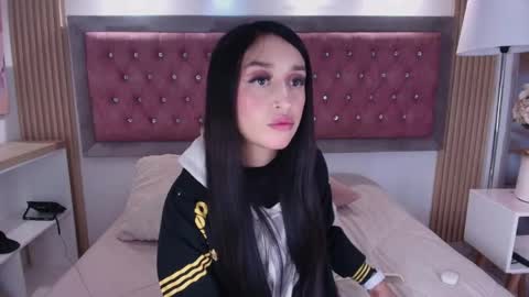 cherry online show from April 25, 1:41 pm