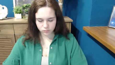 shy_lil online show from November 5, 11:43 am