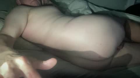 Snapshot of shy_one_cam chatting on January 29, 3:44 am shy_one_cam online show from January 29, 3:44 am