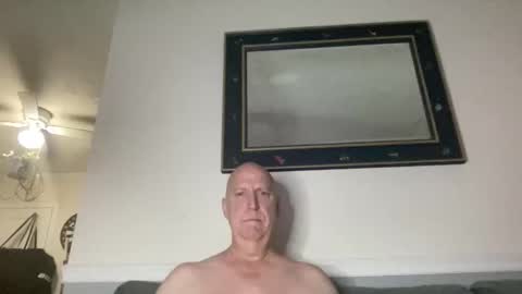 Snapshot of shy_one_cam chatting on December 14, 11:48 am shy_one_cam online show from December 14, 11:48 am