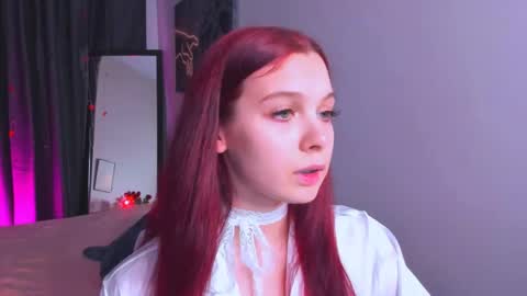 Aisha online show from April 29, 1:59 pm
