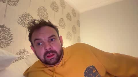 Snapshot of shyb35 chatting on November 9, 8:34 am shyb35 online show from November 9, 8:34 am