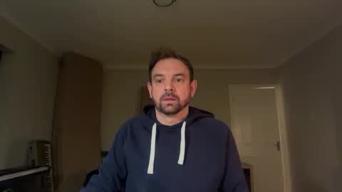 Snapshot of shyb35 chatting on November 18, 10:03 pm shyb35 online show from November 18, 10:03 pm