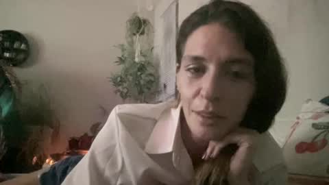 Snapshot of shydevil11 chatting on September 14, 9:52 am Trex online show from September 14, 9:52 am