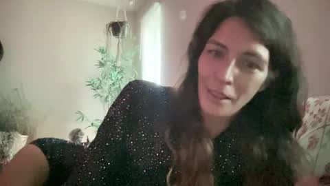 Snapshot of shydevil11 chatting on October 20, 11:05 pm Trex online show from October 20, 11:05 pm