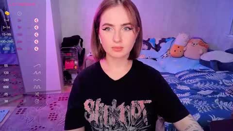 Snapshot of shyfoxxxy chatting on February 20, 4:25 pm Effie online show from February 20, 4:25 pm