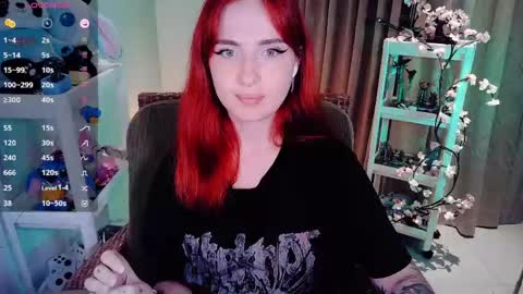 Snapshot of shyfoxxxy chatting on May 29, 9:51 am Effie online show from May 29, 9:51 am
