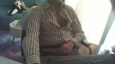 shyfrenchcock online show from October 27, 2:43 pm