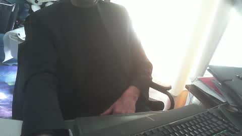 shyfrenchcock online show from March 27, 10:26 am