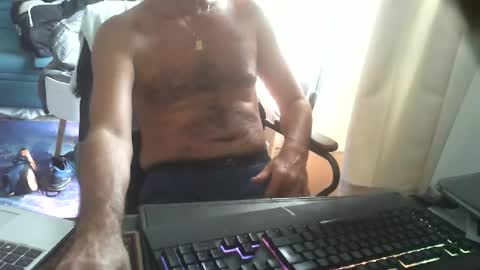 shyfrenchcock online show from August 4, 10:18 am