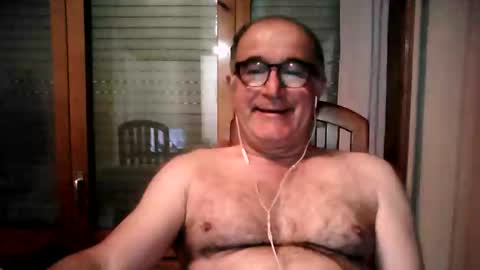 shymmy10 online show from April 20, 4:37 am