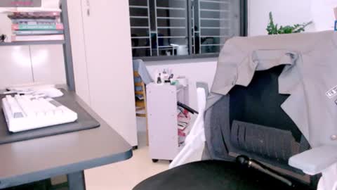 shyn_22 online show from October 10, 3:55 pm