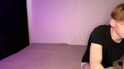 Snapshot of shyredstar chatting on December 16, 8:31 am Tom and Betty online show from December 16, 8:31 am