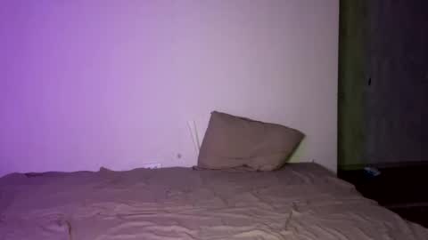 Snapshot of shyredstar chatting on December 17, 2:22 pm Tom and Betty online show from December 17, 2:22 pm