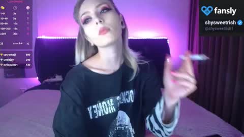 shysweetrish online show from February 16, 4:42 am