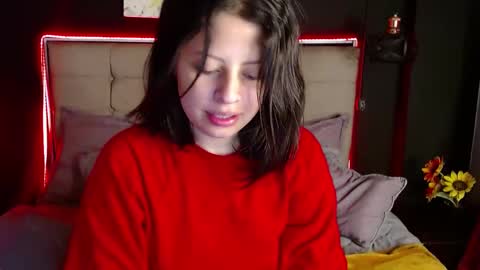 Snapshot of shyvibes_ chatting on February 5, 9:29 pm CALL ME  CHARLOTTE online show from February 5, 9:29 pm