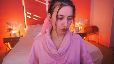 shyy_jany online show from April 5, 1:41 pm