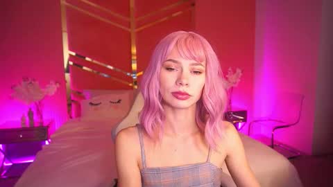 shyysiren online show from November 2, 8:17 am