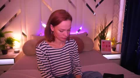 shyysiren online show from March 10, 2:33 pm