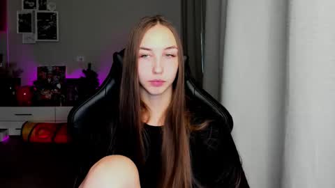 SIA online show from September 28, 2:06 am