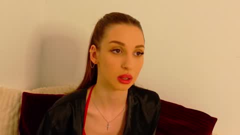 Snapshot of sia_a chatting on October 27, 5:55 am Anastasia online show from October 27, 5:55 am