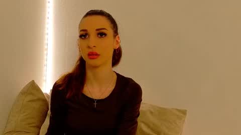 Snapshot of sia_a chatting on November 15, 10:34 am Anastasia online show from November 15, 10:34 am