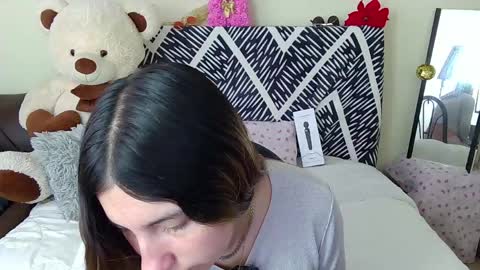 Sia online show from April 13, 12:32 pm