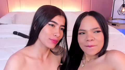 Siara and Zoe tattoo online show from March 16, 10:36 pm