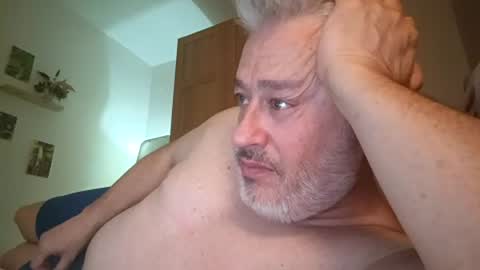 Snapshot of sibemolx chatting on July 19, 11:19 pm sibemolx online show from July 19, 11:19 pm
