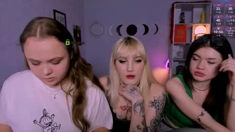 silicia online show from March 5, 9:11 pm