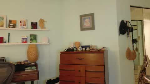 Snapshot of sicklitgirl chatting on November 6, 4:13 am sicklitgirl online show from November 6, 4:13 am