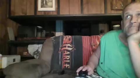 Snapshot of sickone6669947170 chatting on December 28, 12:56 pm Bill online show from December 28, 12:56 pm