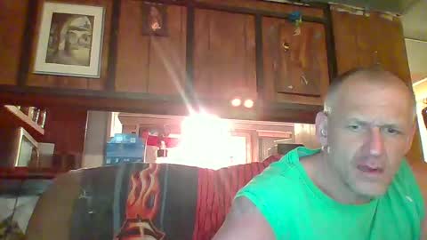 Snapshot of sickone6669947170 chatting on December 29, 2:27 am Bill online show from December 29, 2:27 am