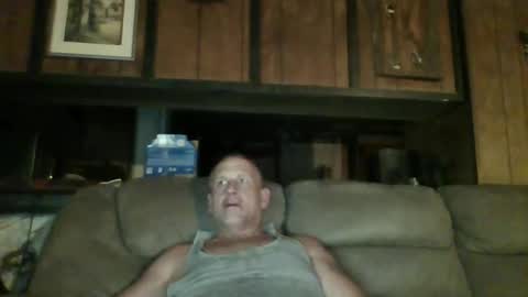 Snapshot of sickone6669947170 chatting on December 31, 6:27 am Bill online show from December 31, 6:27 am