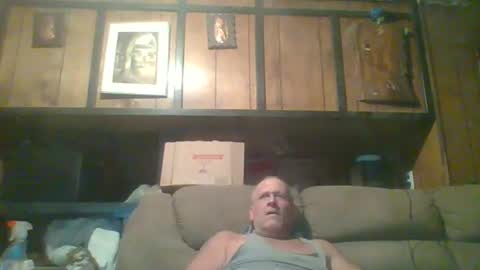 Snapshot of sickone6669947170 chatting on February 11, 8:15 am Bill online show from February 11, 8:15 am